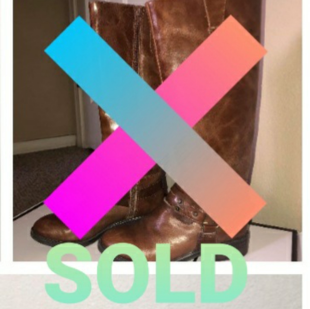 ❌SOLD❌Brown boots